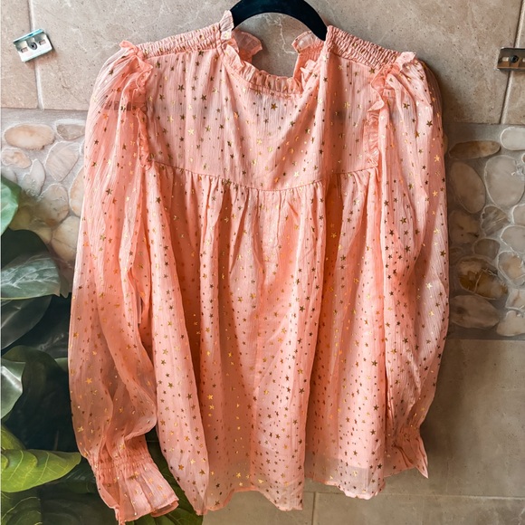 ⭐️ COLLETTA STAR PRINT RUFFLE BLOUSE ⭐️ - Picture 5 of 5